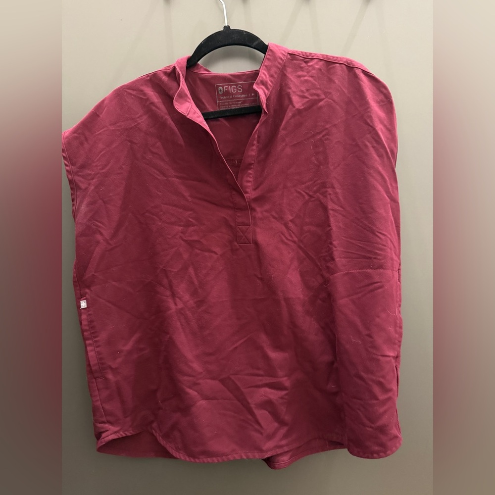 Figs Maroon Rafaela scrub top - Picture 2 of 3